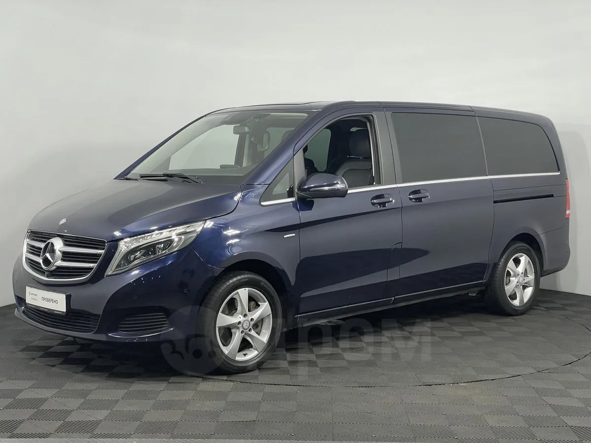 Mercedes-Benz V-Class Image 1